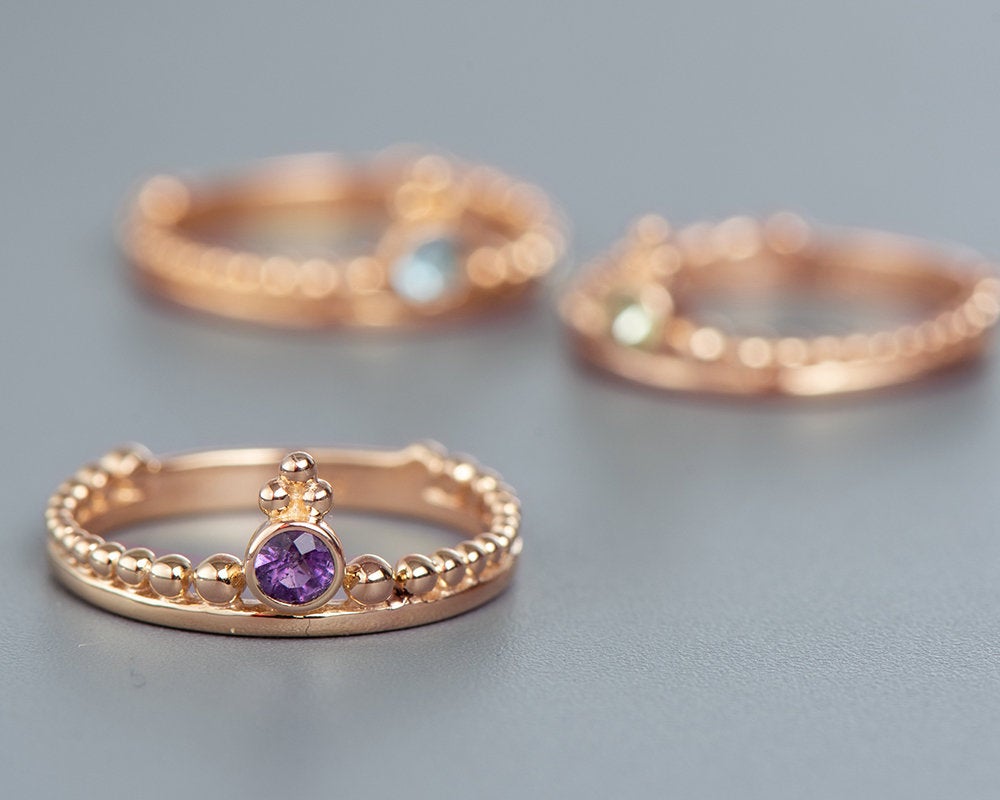 טבעות משובצות